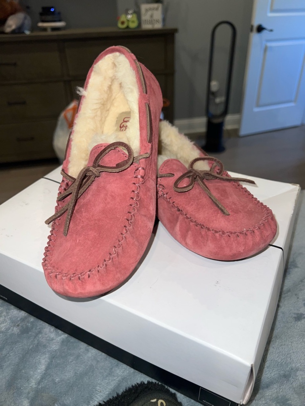 {UGG Dakota Women's Pink Suede Shearling Moccasin Slippers}